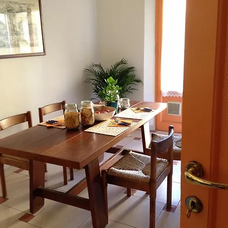 Guest house The Orange House